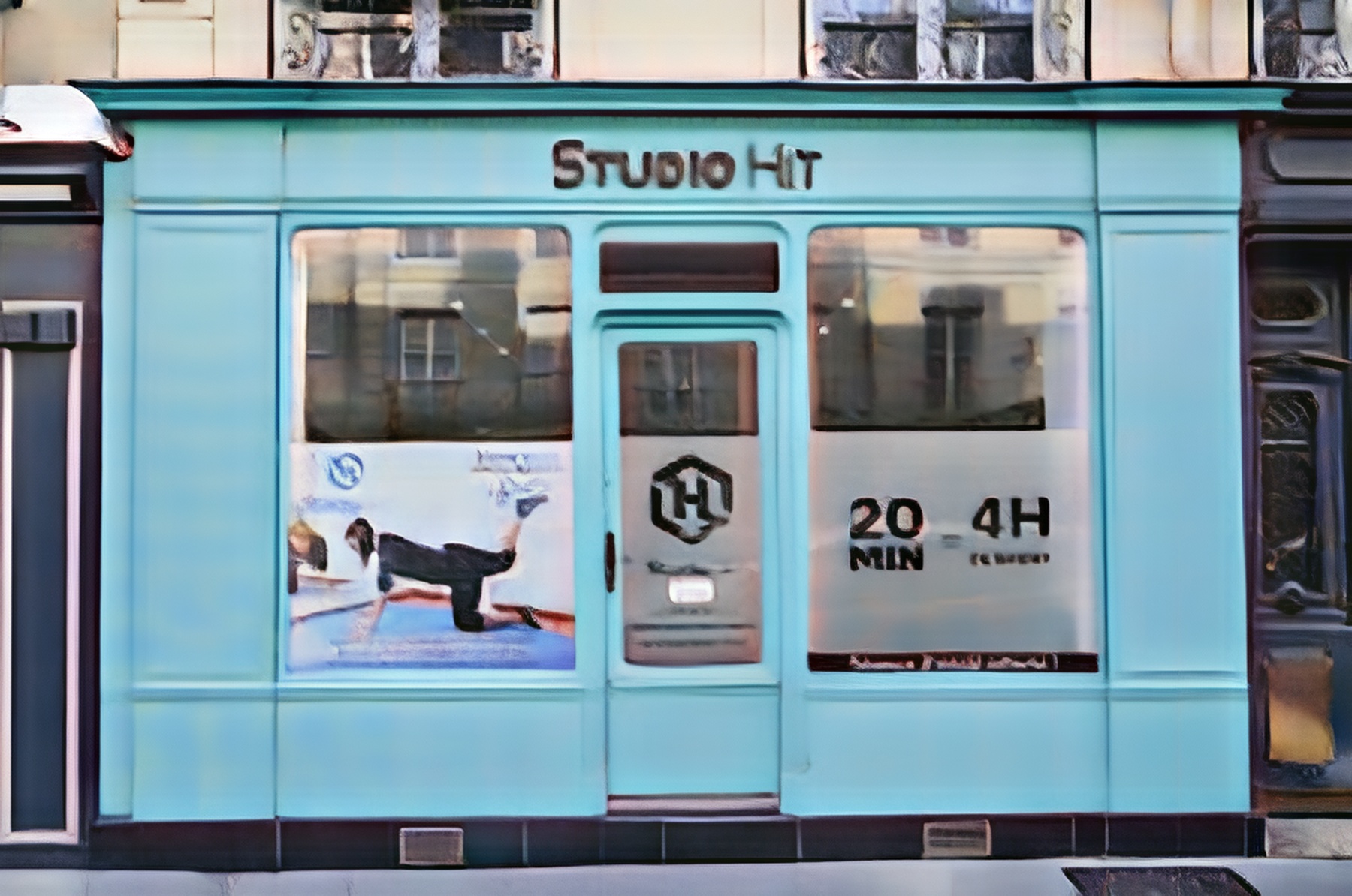 Devanture du Studio Hit — électrostimulation, 79 Rue Royale à Versailles